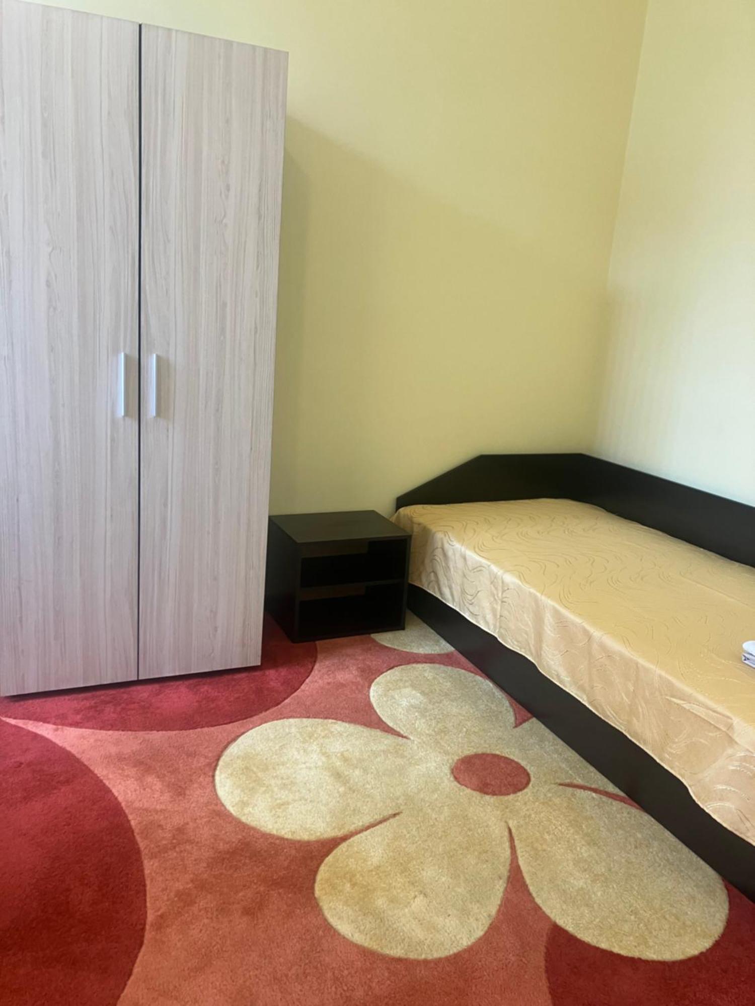 Hostel Rayska Yabalka فارنا المظهر الخارجي الصورة