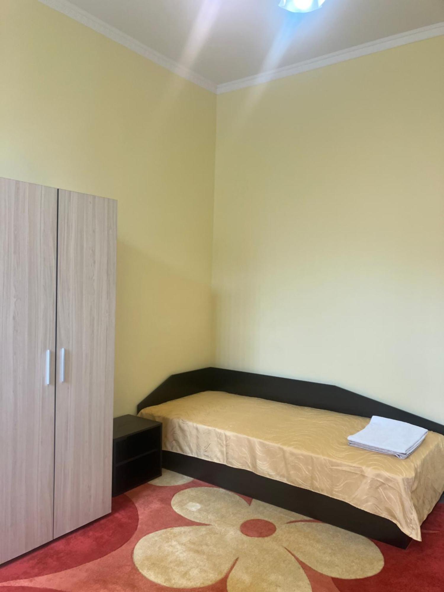 Hostel Rayska Yabalka فارنا المظهر الخارجي الصورة